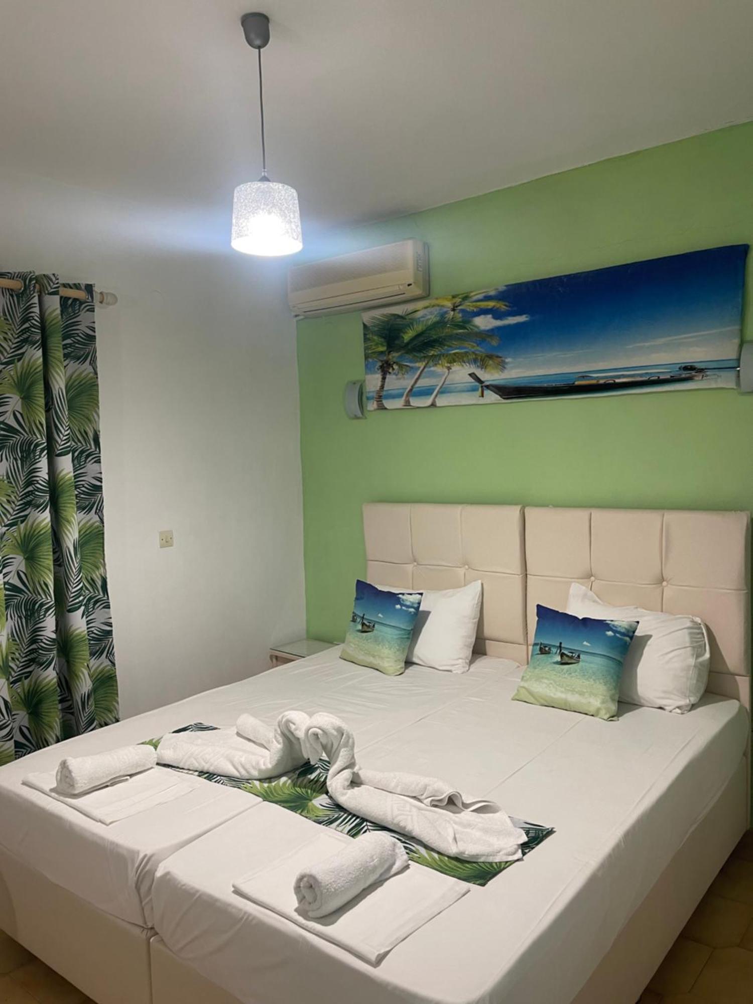 Hotel Pansion Katerina à Skála Eresoú Extérieur photo